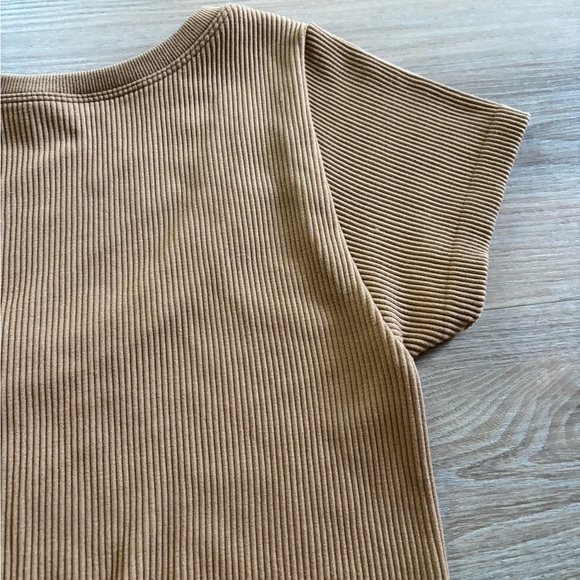 Aerie OFFLINE Seamless Ribbed Cropped Tee Brown M - Picture 3 of 8
